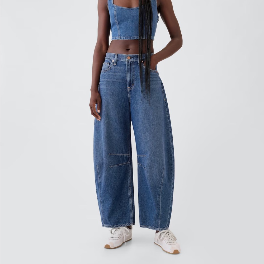 Gap NWT High Rise Horseshoe Jeans in Dark blue indigo